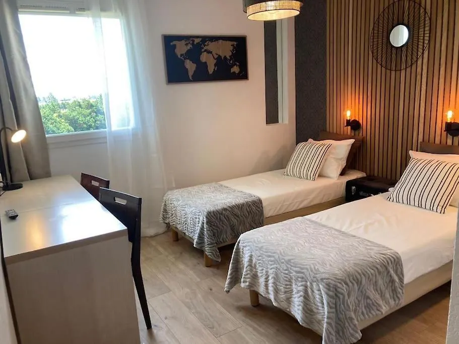 Appart'Hotel - Gare Tgv - Courtine - Confluence - 407 Bis 아비뇽 0*,  프랑스